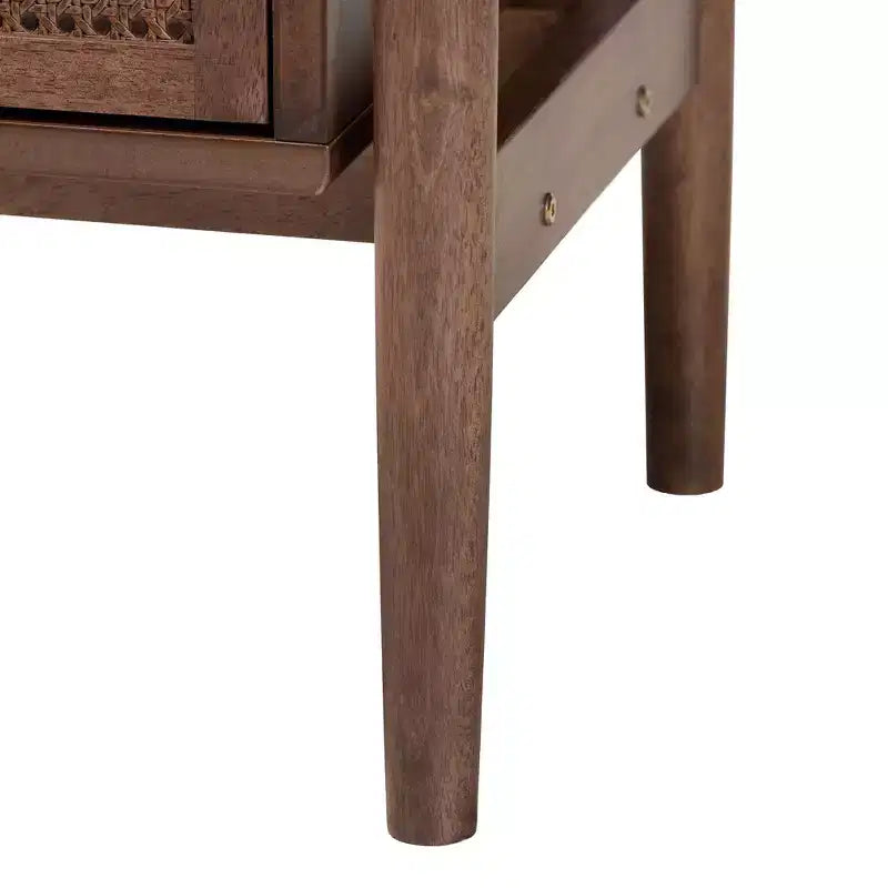 Set camera da letto Alyssa Japandi in legno di noce marrone, 4 pezzi