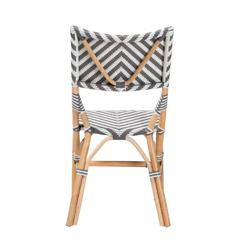 Sedia da bistrot Shai in grigio francese moderno e vimini bianco con rattan naturale